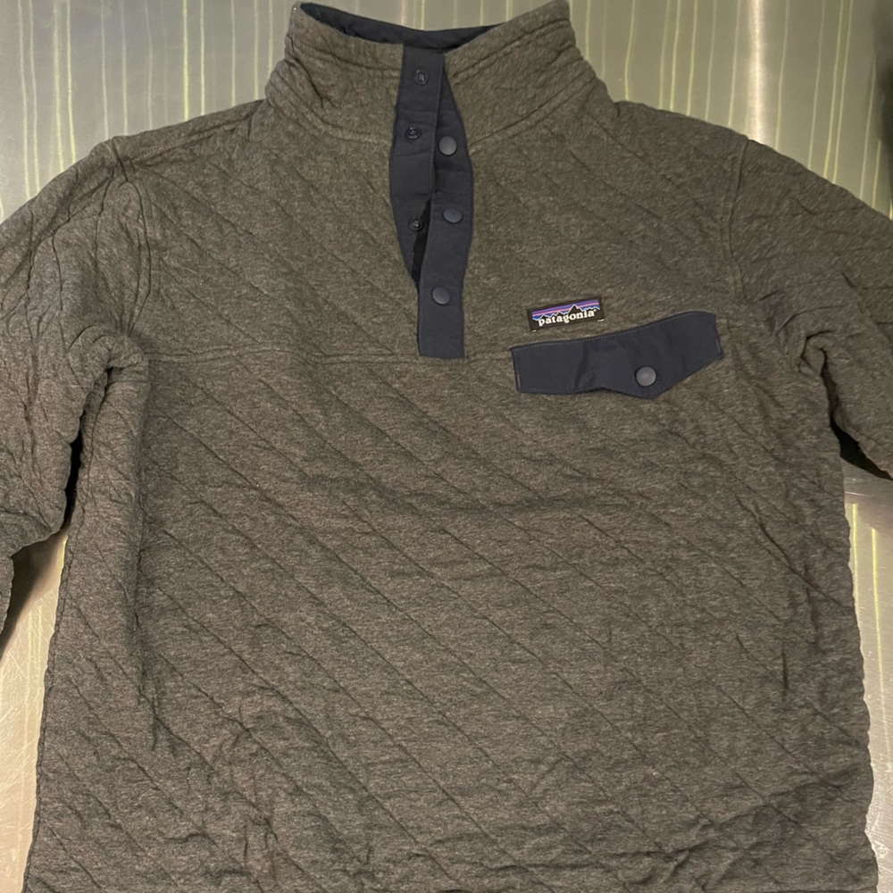 Patagonia quilted pullover